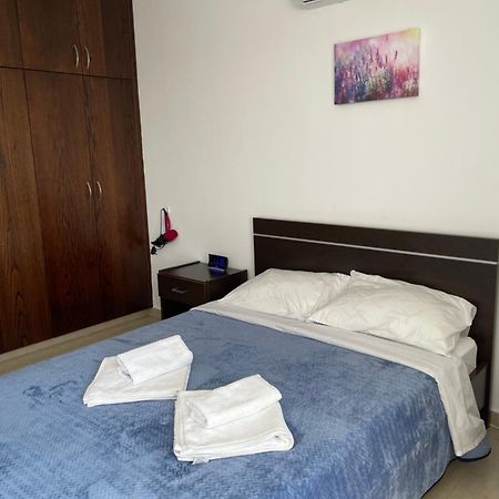 Cyprus Penelope Apartment ลาร์นาคา ภายนอก รูปภาพ