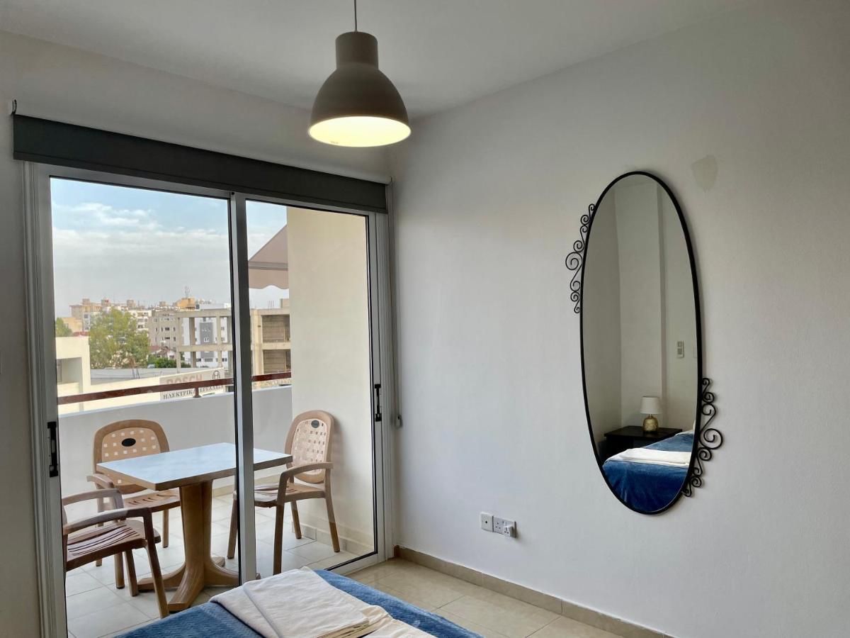 Cyprus Penelope Apartment ลาร์นาคา ภายนอก รูปภาพ